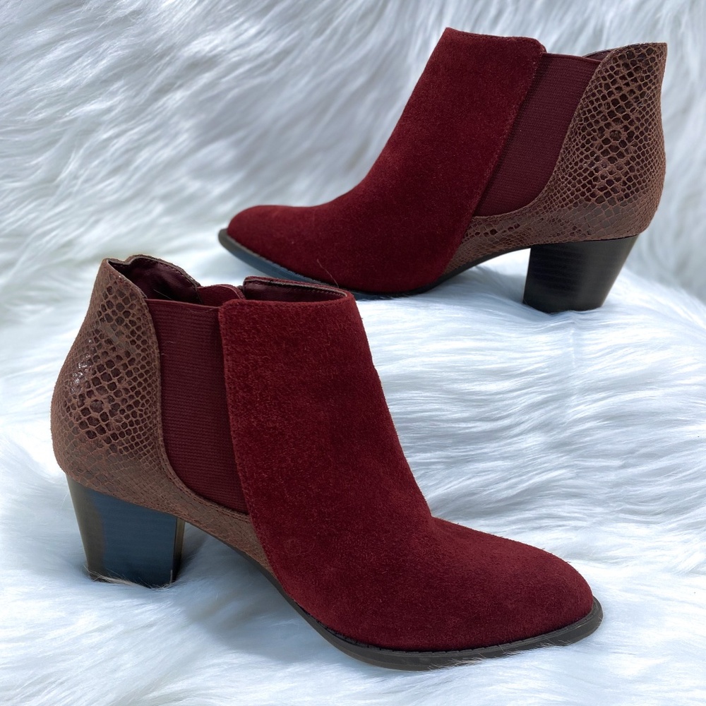 Vionic Orthaheel Anne Merlot Snake Print Suede Leather Ankle Boots Booties 6.5